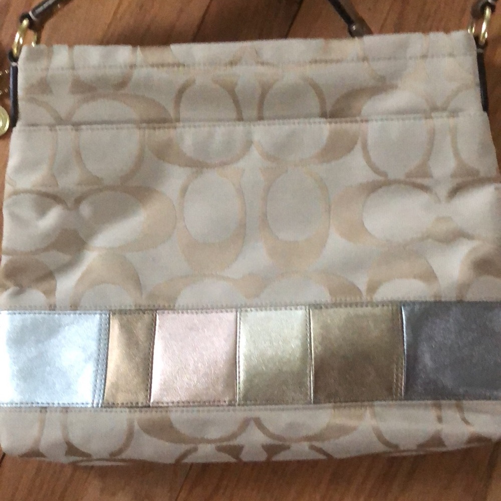 Coach Crossbody - Picture 3 of 6